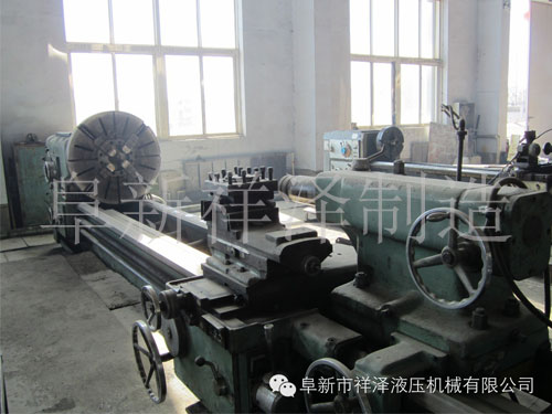 普車CW6163C 最大工件長度3米、最大工件回轉(zhuǎn)直徑630mm